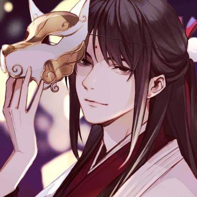 两只狗偷药：一个打掩护一个负责偷